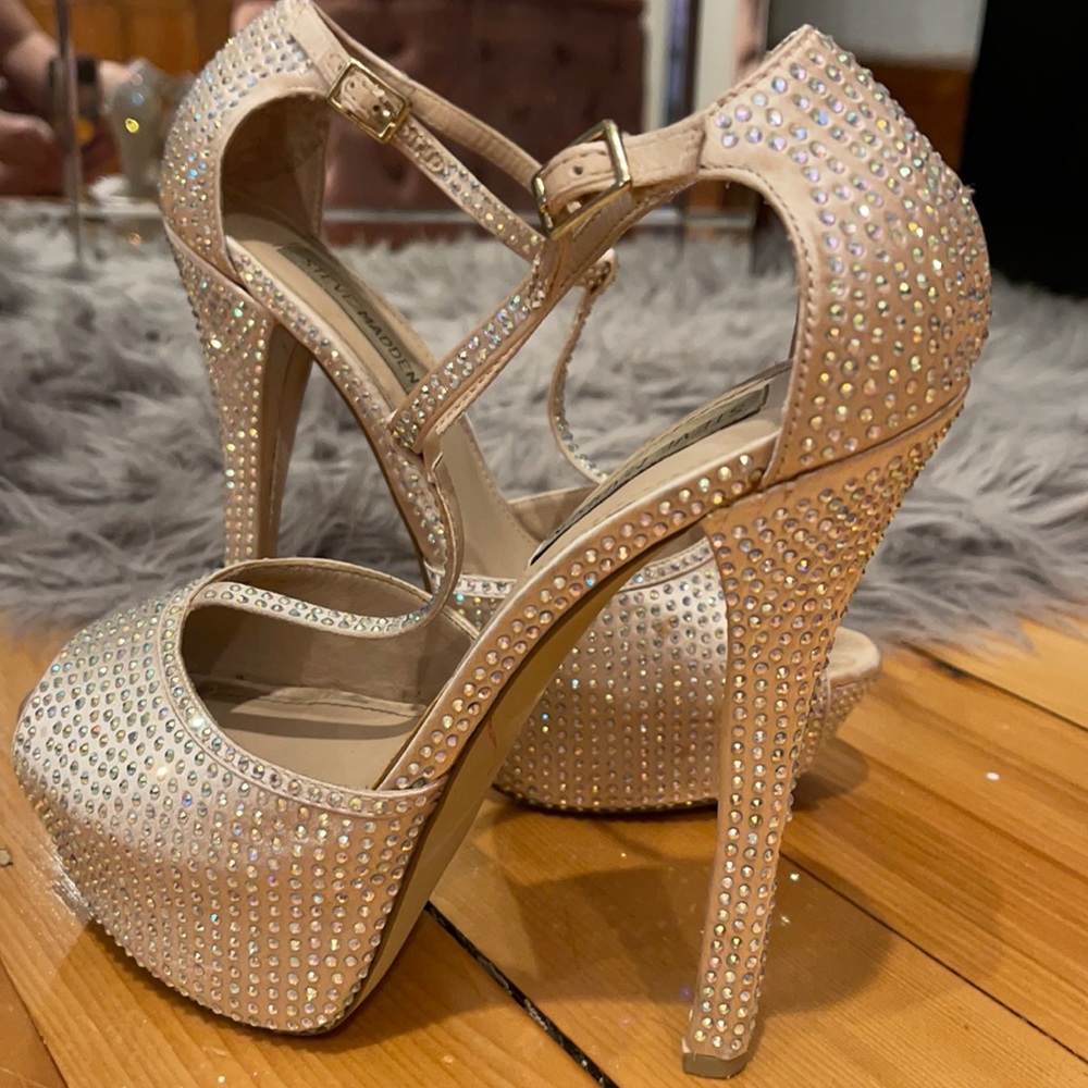 Steve Madden Champagne Gold Heels